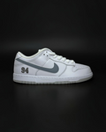 Nike SB Dunk Low Supreme
