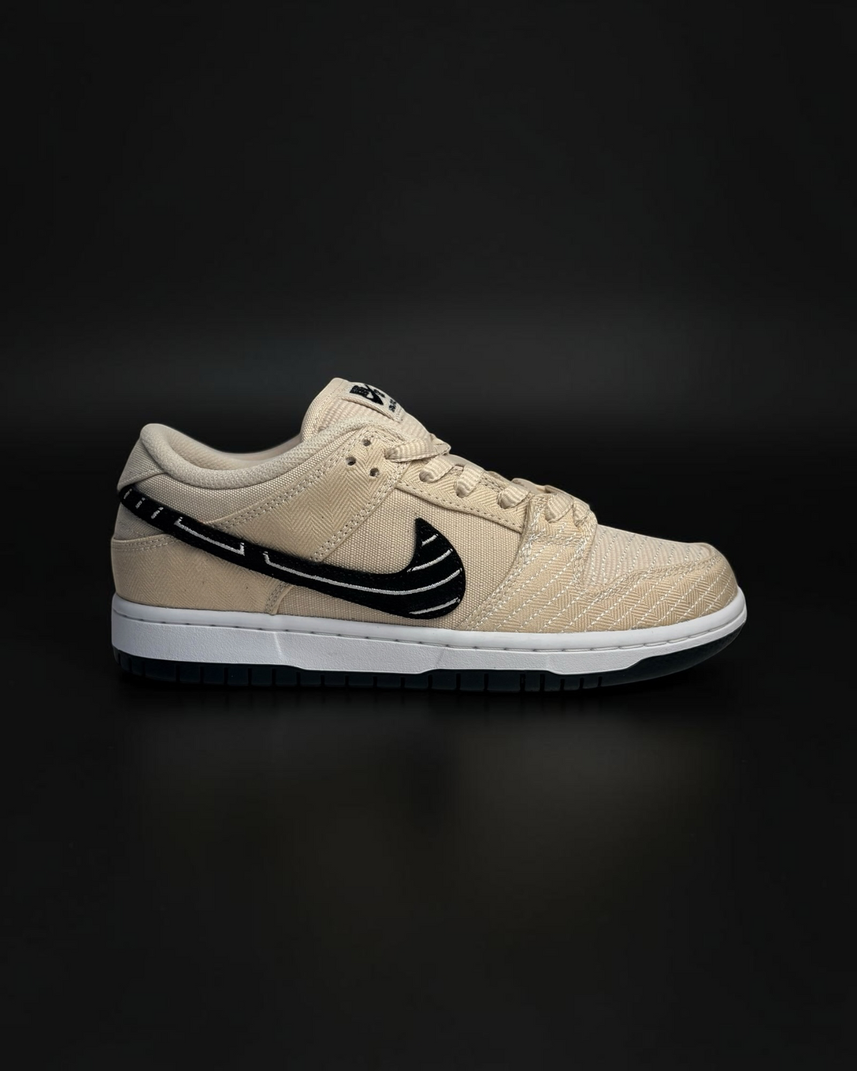 Nike SB Dunk Low Pro Albino & Preto
