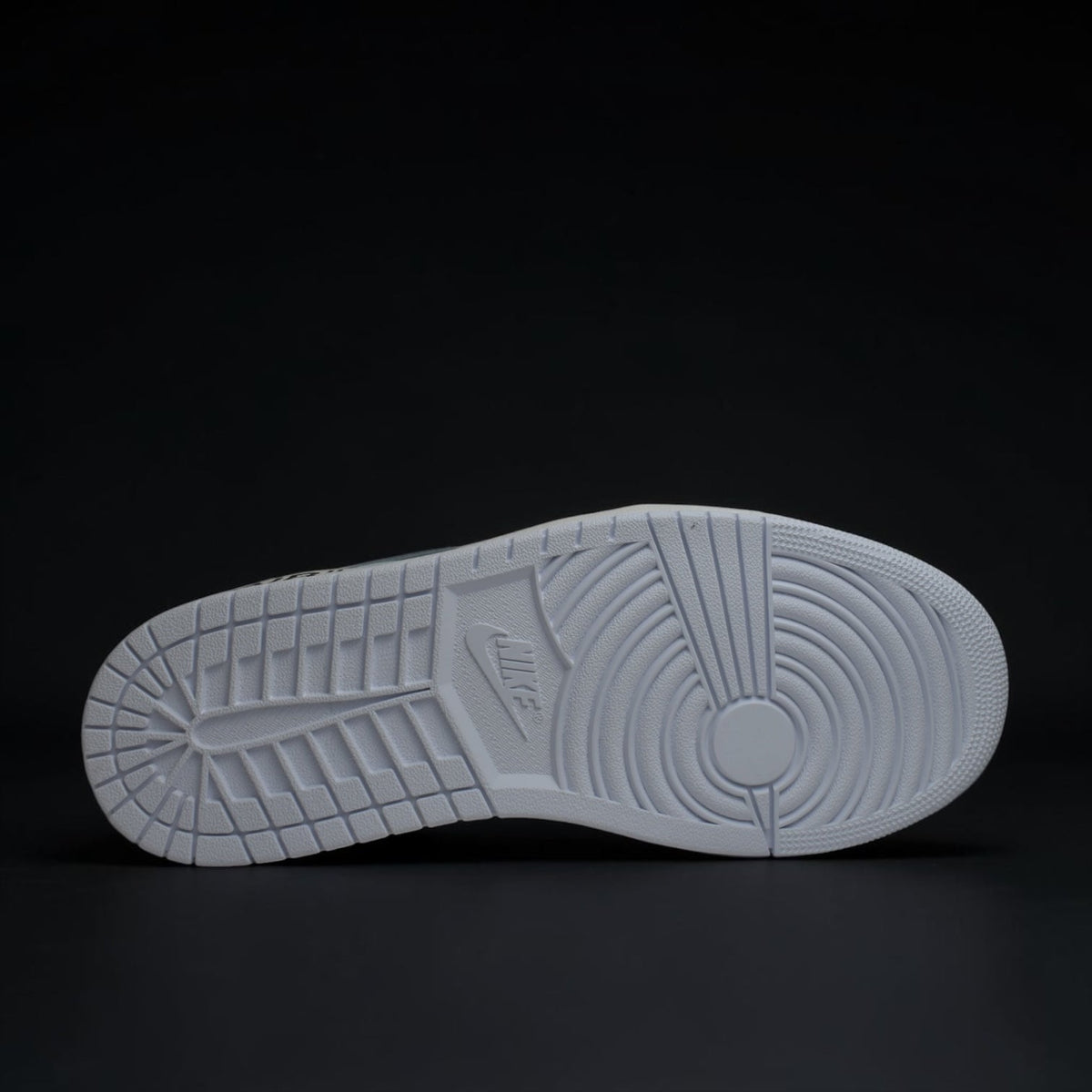Jordan 1 Retro High VAA Alaska