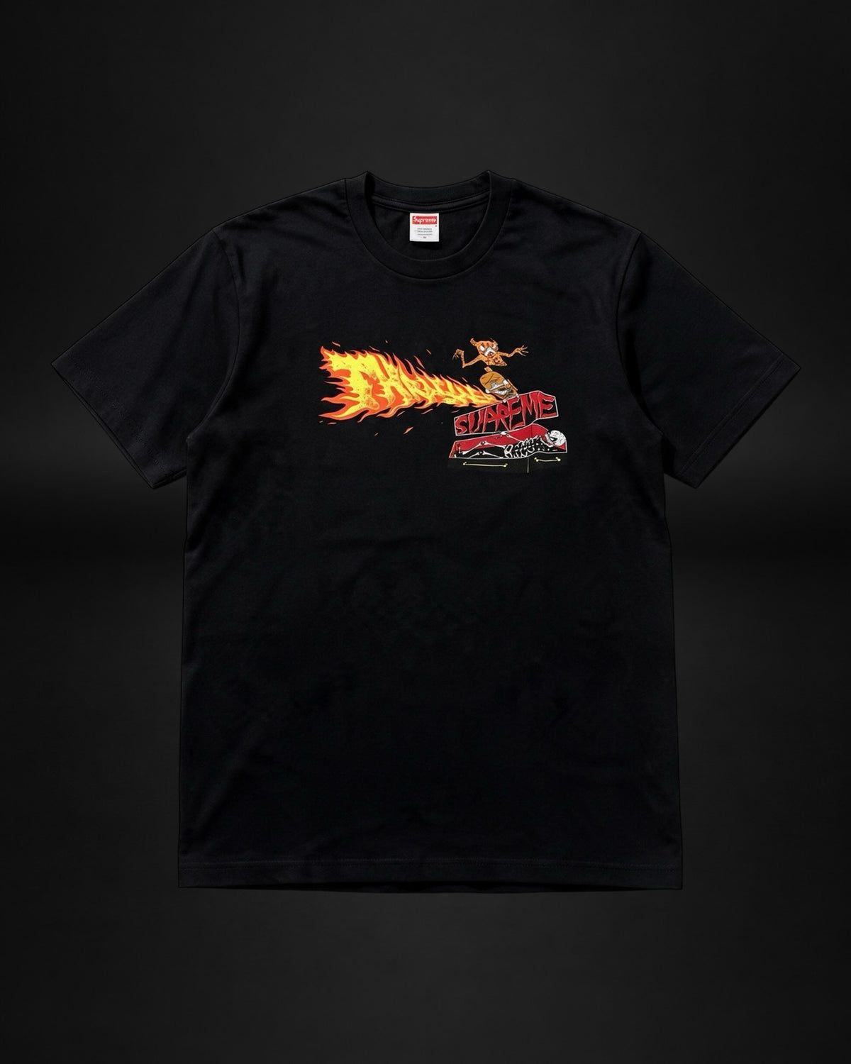 Camiseta negra de algodón Saint Krew x Supreme x Thrasher con gráfico de fuego y patinador en el pecho